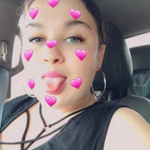 Meet your Posher, Thalia